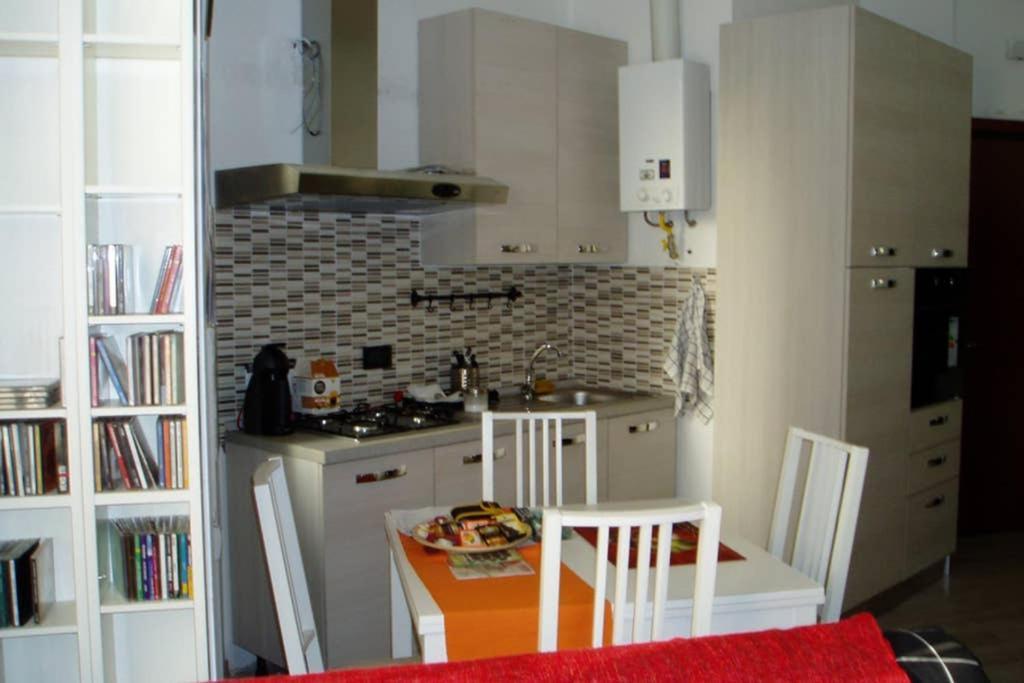 Casa Giovanni Милано Екстериор снимка